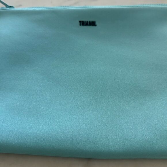TRIANGL NEOPRENE Swim Travel or Makeup Bag LIGHT BLUE NEW - Picture 4 of 5